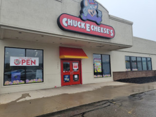 Chuck E. Cheese