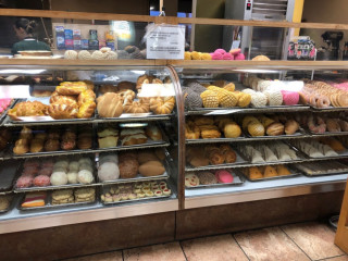 Alma's Bakery Deli