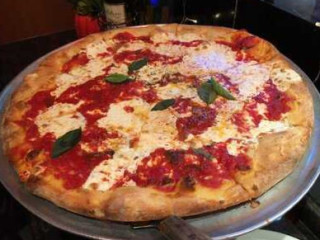 Bella Vita Pizzeria