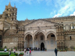 White Coffee Di Maurizio Velletri Cattedrale Di Palermo