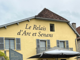 Le Relais