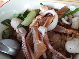 ก๋วยเตี๋ยวป้าเงิน