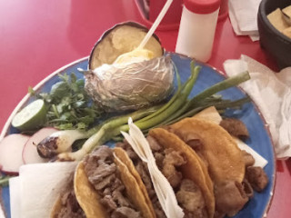 Tacos Los Arturos.