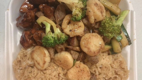 Hibachi Scallops.chicken Steak (Mix)