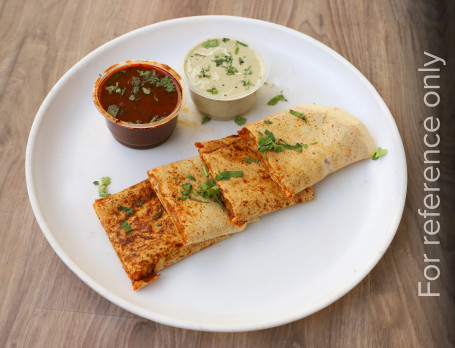 Paneer Cebula Masala Dosa