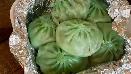 4. Veg Momos (10 Psc)