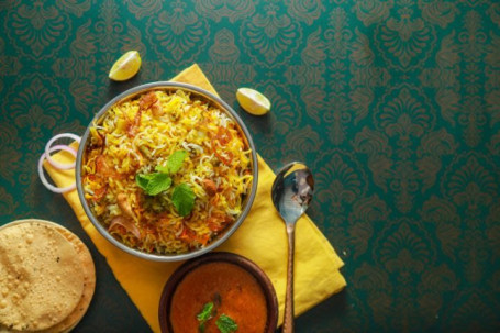 Awadhi Dum Veg Biryani (Dla 2-3 Osób)