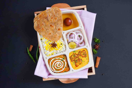 Kurczak Mughlai Sos Jumbo Thali