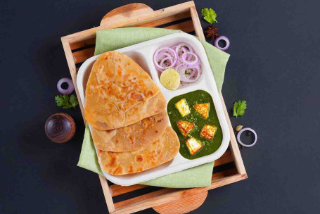 Pudełko Śniadaniowe Palak Paneer Paratha (Bez Poczucia Winy)