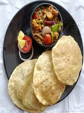 Bhatura Kadai Veg Salad