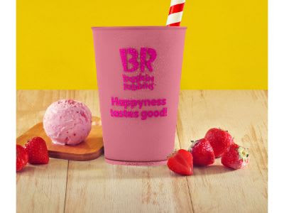 Świeży Bardzo Jagodowy Truskawkowy Milkshake