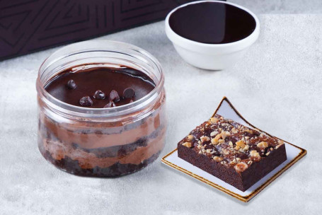 Death By Chocolate Cake Jar Orzech Laskowy Brownie Combo