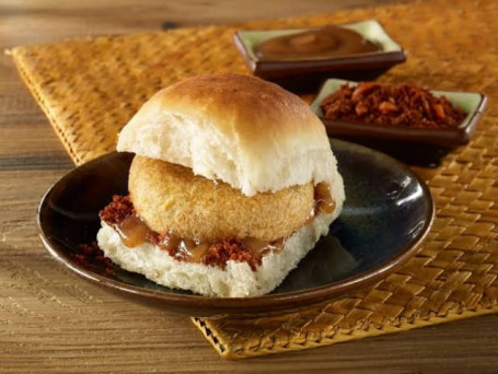 Gujrati Classic Vada Pav