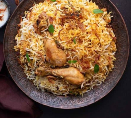 Hydrabadi Dum Chicken Biryani