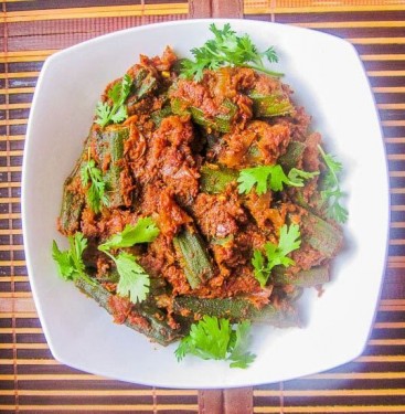 Bhindi Goszt