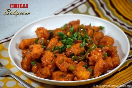 Chrupiący Chilli Baby Corn