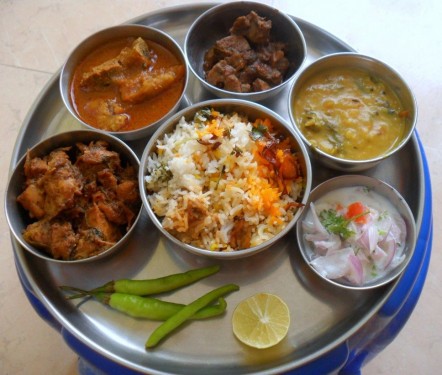 Mielone Thali