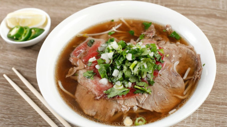 3. Beef W. Rib-Eye Pho 3. Shēng／Shú Niú Ròu Fěn Phở Tái Nạm