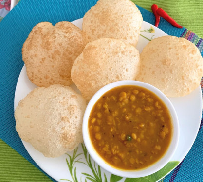 Luchi Cholar Dal [4 Piece]