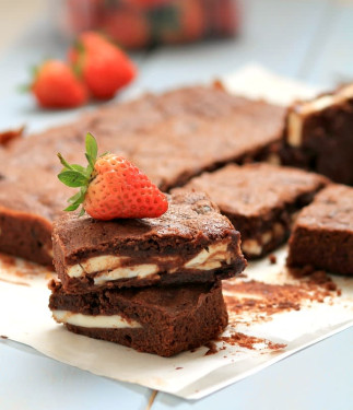 Strawberry Creamcheese Brownie