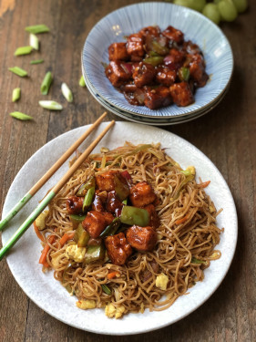 Egg Noodle Chile Chicken( 4Pcs) Salad