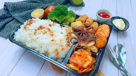 Spicy Seafood Bento Box (Má Là Hǎi Xiān Biàn Dāng