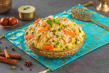 Subz E Biryani <Nieprzetłumaczalne>[Veg Dum Biryani 2 Porcje]