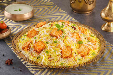 Zaikedaar Paneer Paneer Dum Biryani, 4 Porcje)