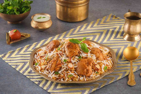 Hyderabadi Lazeez Bhuna Murgh Pikantny Kurczak Biryani, Bez Kości Porcje 1-2]