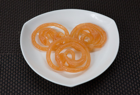 Hot Jalebi 1 Plate)