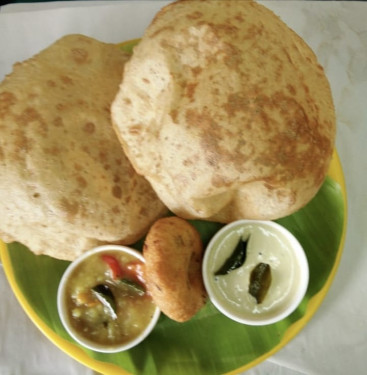 Poori Vada Combo