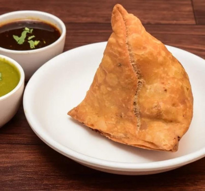 Sweet Kosha Samosa [4 Pieces]