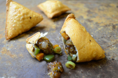 Manchurian Samosa (3 Pcs)