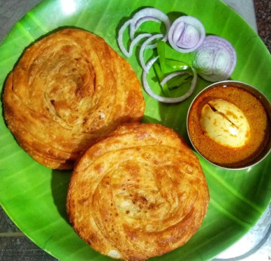 Thuthukudi Poricha Parotta With Chalna