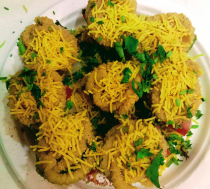 Murukku Chutney Chaat (8 Pcs)