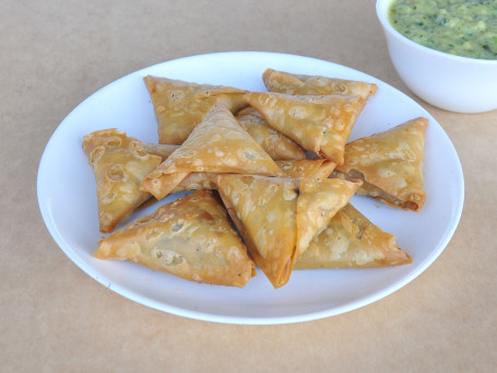 Navtad Samosa (6 Pcs)