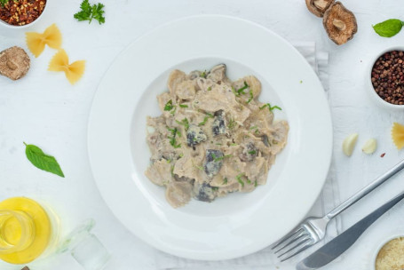 Creamy Mushroom Pasta Prawns