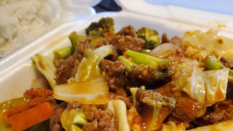 57. Hunan Beef Hú Nán Niú