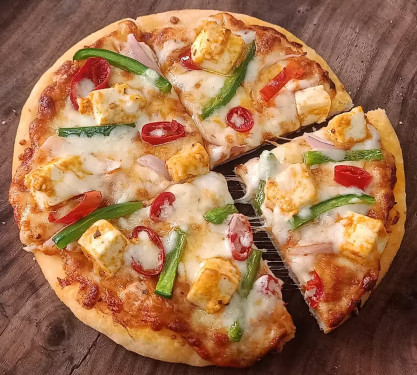 7 Paneer Tandooori Pizza