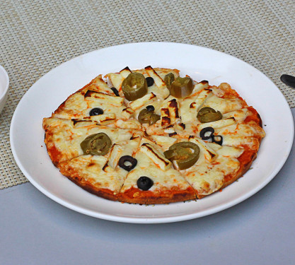 Jain Spicy Patiala Paneer Pizza