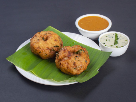 Mendu Vada (2 Piecies)