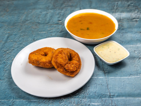 Medu Vada (2 Pcs) (1 Plate)