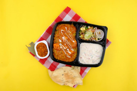 Paneer Makhani Khichdi Serves 1] Curd, Pickle 2 Free Gulab Jamun]