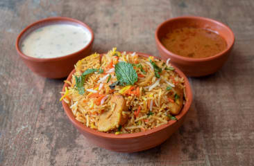 Achari Soya Chaap Tikka Biryani