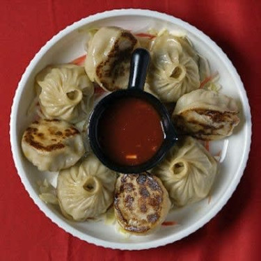 Chicken Butter Pan Fried Dimsums (8 Pcs)