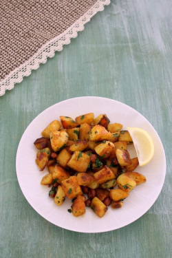 Aloo Tawa Chaat Bowl