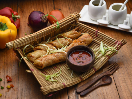 Spring Rolls (8Pcs)