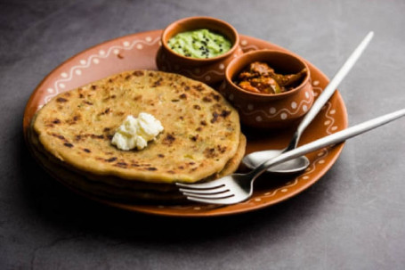 Aloo Pyaaz Paratha Z Twaróg I Chilli Marynowane