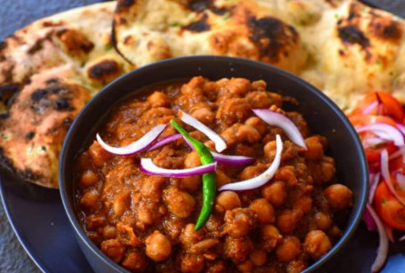 Pyaaz Paneer Kulcha