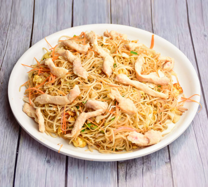 Hakka Noodles With Sauce Non Veg